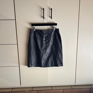 Clio Black Pencil Skirt